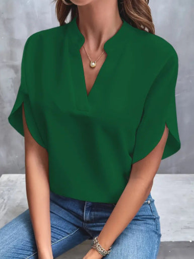 Chemise Blanche Élégante à Col V