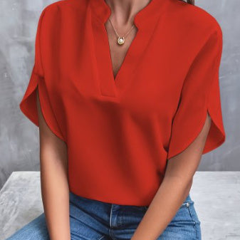 Chemise Blanche Élégante à Col V